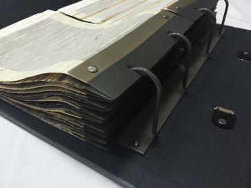 কাঠ অন্ধকার নমুনা বই